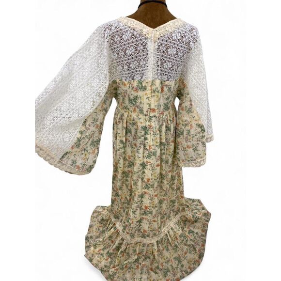 Whimsigoth Cottagecore Feminine Boho Festival Maxi Dress Lace Bell Sleeves - Picture 3 of 14